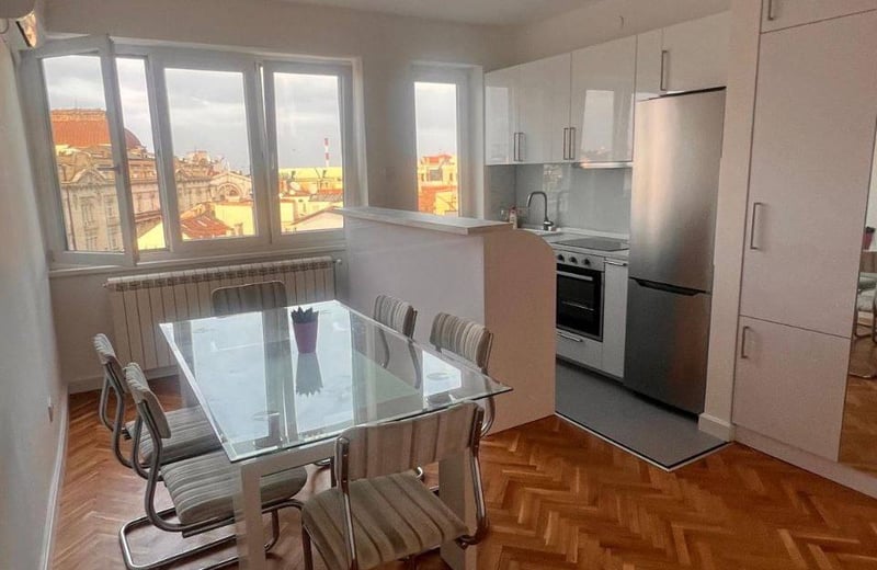 Location d’un appartement spacieux de 2 pièces, 67 m², au centre de Belgrade, Serbie